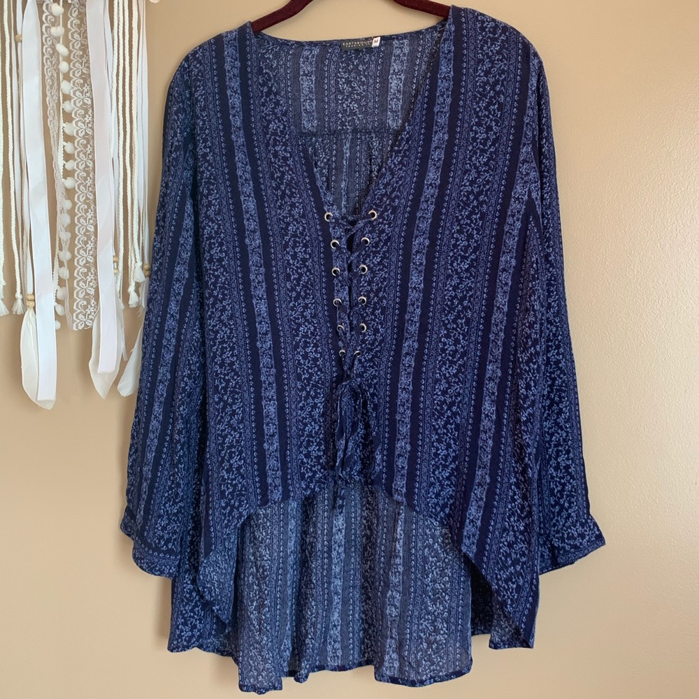 Adorable hi-low boho top 🌀